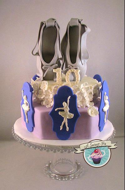 Violet Dancer - Cake by Heather Nicole Chitty