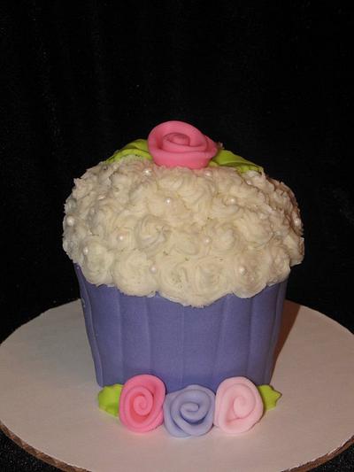 Rose Cupcake - Cake by Deborah