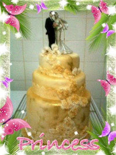 gold cake - Cake by camille