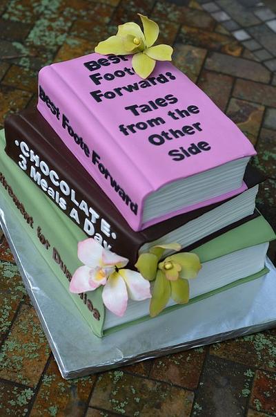 Librarian retirement cake - Cake by Elisabeth Palatiello