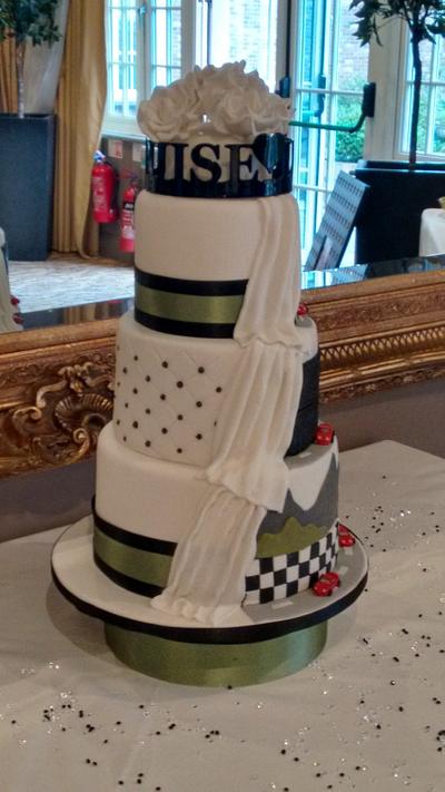 Half and Half Wedding - Cake by Cakes by Nina Camberley