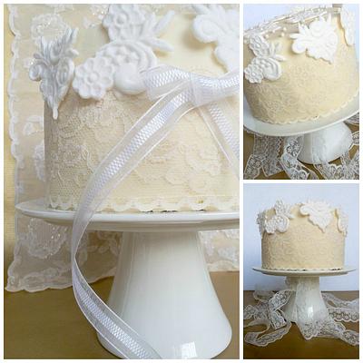 Soft Lace for my Mom - Cake by miettes