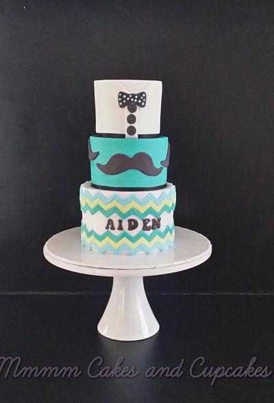 gentleman Aiden  - Cake by Mmmm cakes and cupcakes