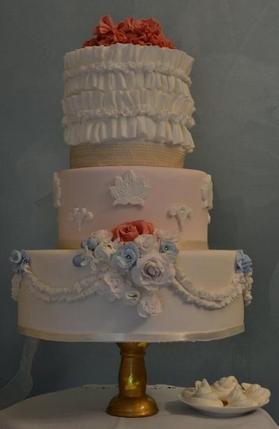 Flowers and ruffles - Cake by sweetnesscakedesign