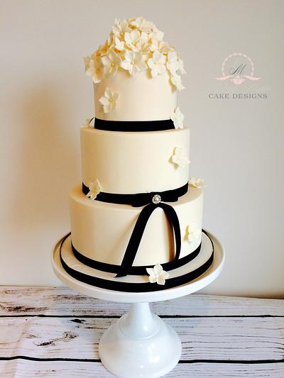 Elegant Wedding Cake - Cake by Lindsay Marie Cake Designs