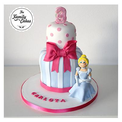 Cinderella :) - Cake by TheFamilyCakes