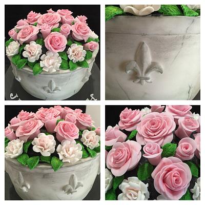 Antique Flower pot - Cake by The Cake Artist Mk 