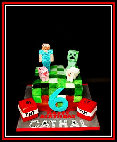 Minecraft madness - Cake by fitzy13