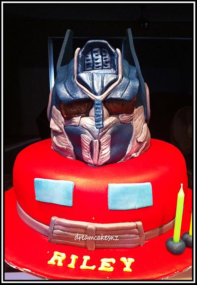 Transformers...more than meets the eye - Cake by Dream Makers