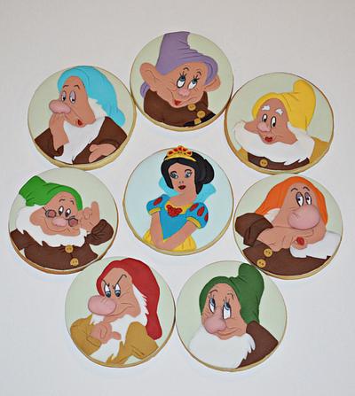 Snow White and Seven Dwarfs cookies - Cake by benyna