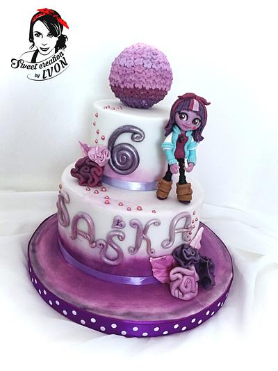 MLP Equestria girls  - Cake by Ivon