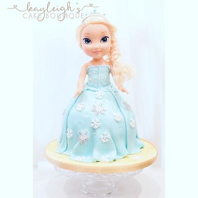 Frozen - Cake by Kayleigh's cake boutique 