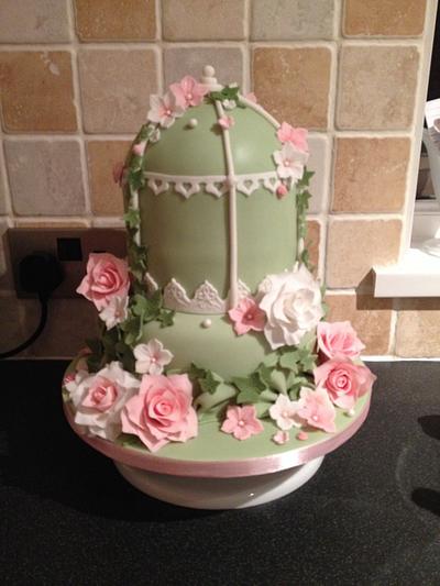 My English garden bird cage cake <3 - Cake by Tricia morris