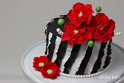 Vertical ruffle cake - Cake by Cupcake Wench