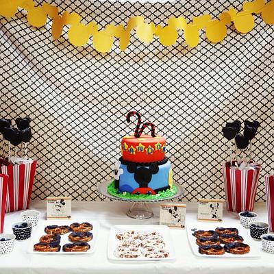 Mickey Mouse - Cake by Little Black Box