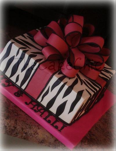 Zebra Present Cake - Cake by Misty