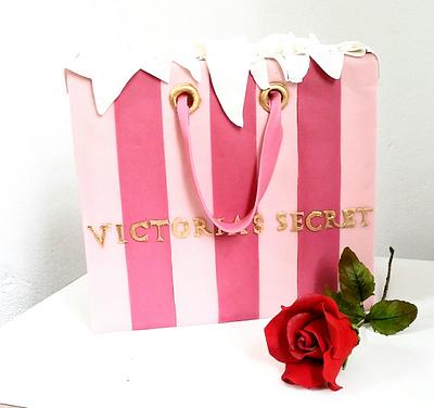 Box Victoria's Secretni - Cake by SU.! CUPCAKE