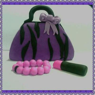 My Purple Bag - Cake by susana reyes