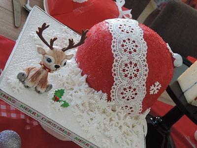 Christmas Bauble - Cake by BEEautiful Cakes