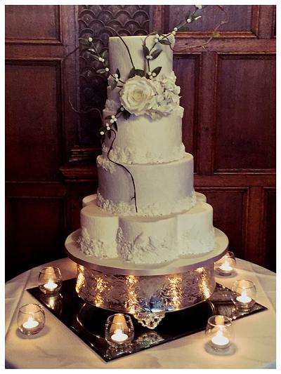 Bas-relief Wedding cake - Cake by V.S Cakes
