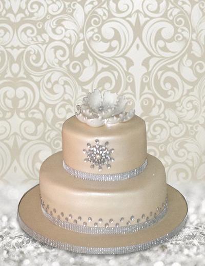 Ivory & Silver - Cake by MsTreatz