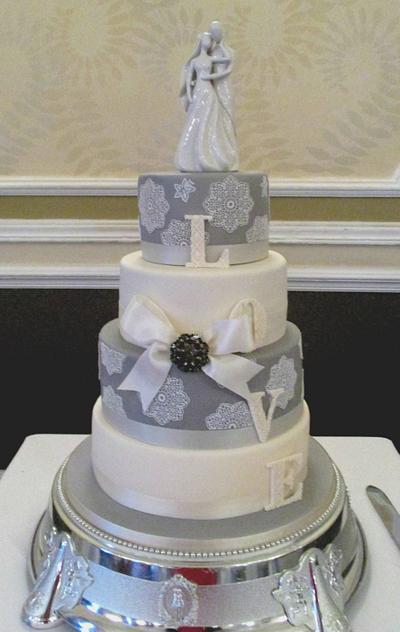 A wedding cake with a twist - Cake by Deb-beesdelights