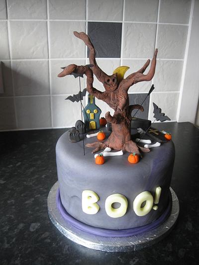 Spooky Halloween Graveyard - Cake by Combe Cakes