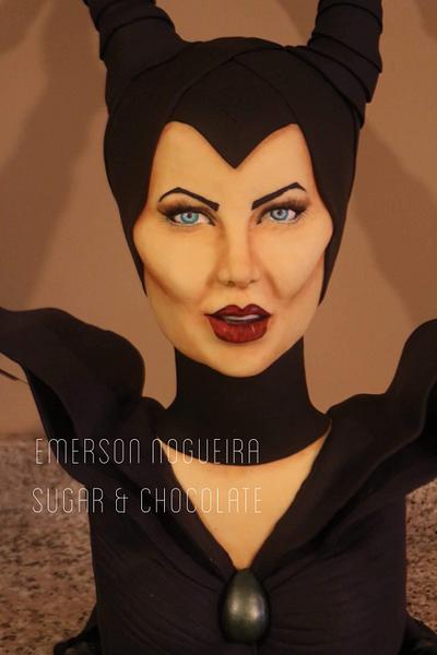 Maleficent  - Cake by Emerson Nogueira 