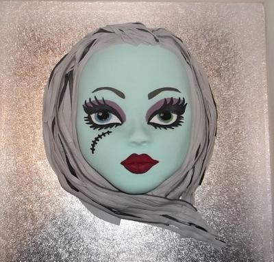Monster High - Frankie Stein's sculpted face - Cake by MarksCakes