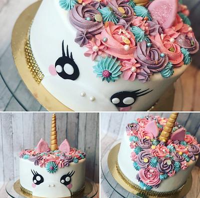 Unicorn  - Cake by Jenny's Cakery 