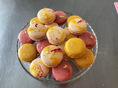 French macarons  - Cake by Popsue