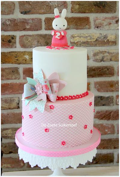 Miffy, birthday cake for a little girl.... - Cake by De Zoete Suikertoef