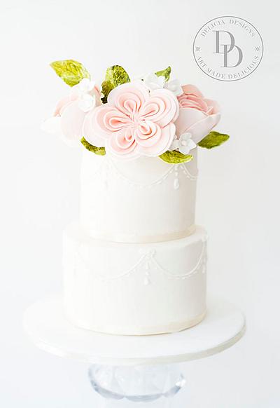 Dainty Wedding Cake - Cake by Delicia Designs