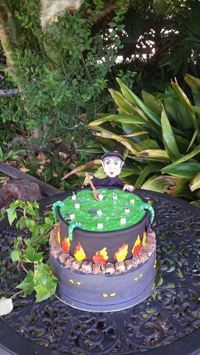 witch and her cauldron - Cake by ellepik