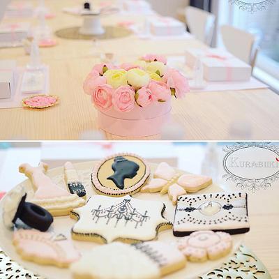 Cookie Decorating Class samples - Cake by Silviya Schimenti