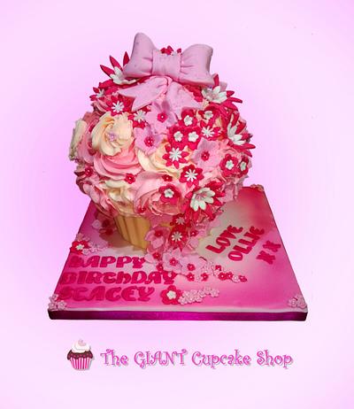 Pink flowery Giant Cupcake - Cake by Amelia Rose Cake Studio