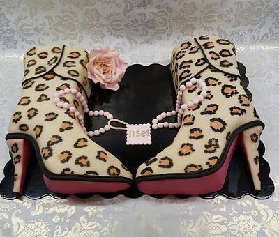 Leopard skin boots - Cake by Rina Kazimierczak