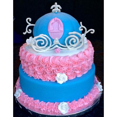 Cinderella's Chariot - Cake by Fortiermommy