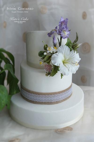 Iris Wedding Cake - Cake by Silvia Costanzo