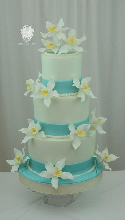 Orchid Wedding Cake - Cake by Sugarpixy