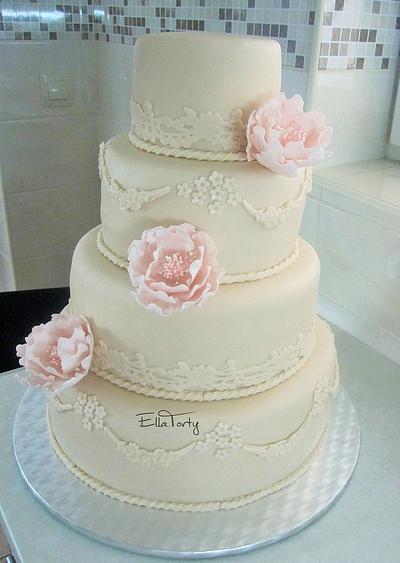 wedding cake - Cake by elamaslakova