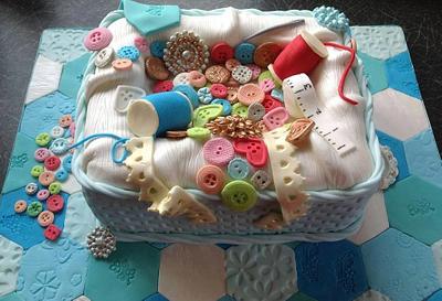 A lovely little sewing box - Cake by lizrob