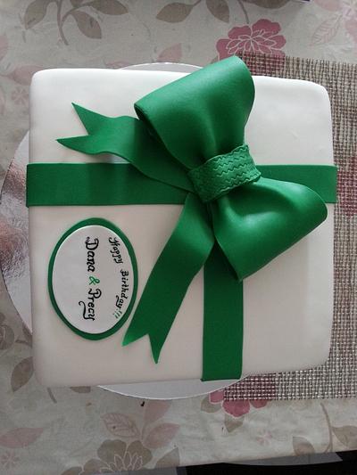 Green ribbon cake - Cake by SweetsKeeper