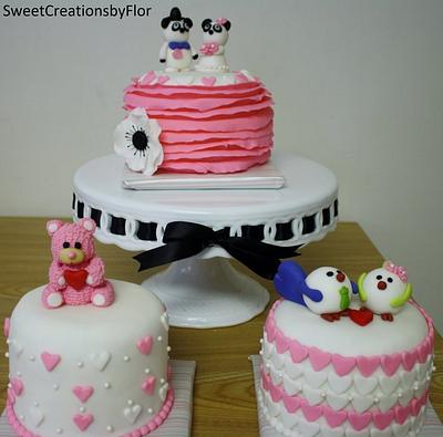 Valentines Mini Cakes - Cake by SweetCreationsbyFlor