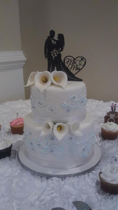 Classic piping wedding cake - Cake by Tiffany DuMoulin