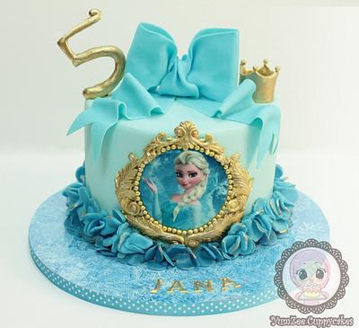 Frozen royal cake - Cake by YumZee_Cuppycakes