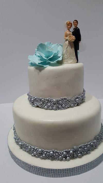 Pearly blues - Cake by Karamelo Cakes & Pastries
