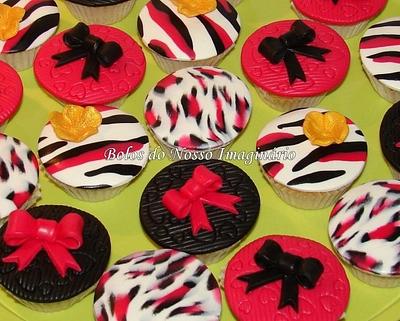 Zebra and Leopard pink Cupcakes - Cake by BolosdoNossoImaginário