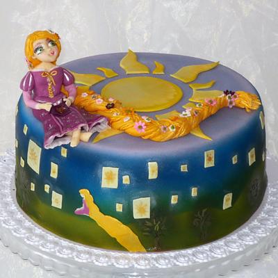 Tangled with lanterns of happiness - Cake by Eva Kralova