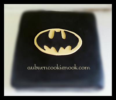 Batman - Cake by Cookie Nook